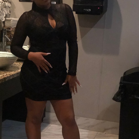 Black see through dress - Picture 3 of 4